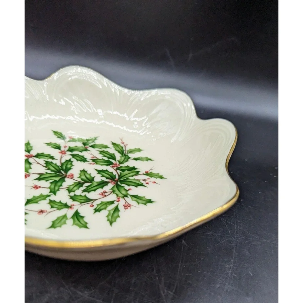 Vintage Lenox Christmas Holiday Holly Berry Square Candy Nut Bowl 7